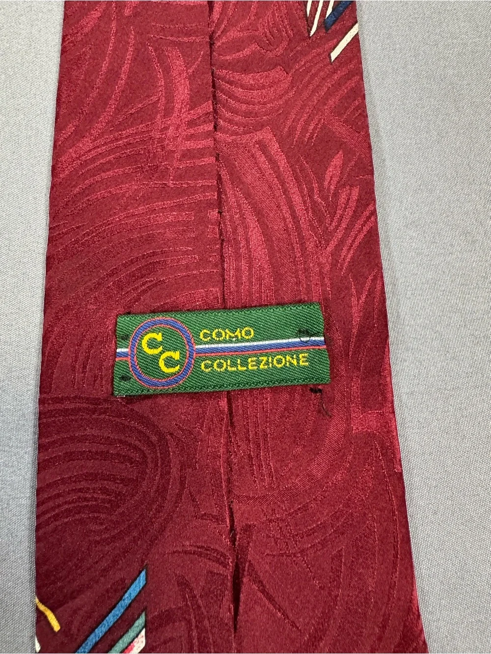 Como Collezione Burgundy Silk Tie Abstract Art Deco